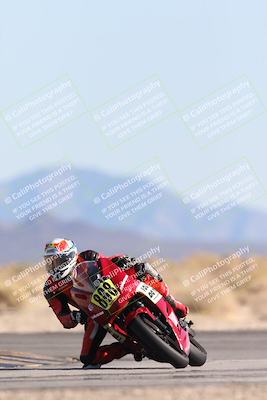 media/Dec-07-2025-CVMA (Sun) [[3e7d2de5dc]]/Race 9-Formula UL Shootout/